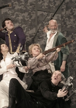 Шоколадный солдатик | МДТ - Театр Европы