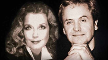 За закрытой дверью