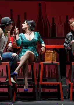 Виндзорские насмешницы | Хабаровский краевой театр драмы