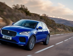 Jaguar обновил кроссовер E-Pace