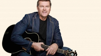 Александр Новиков