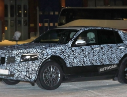 Mercedes начал испытания электрического кроссовера