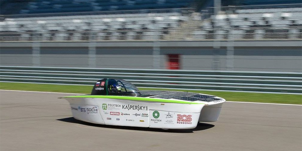 В Сочи представили первый российский автомобиль на солнечных батареях