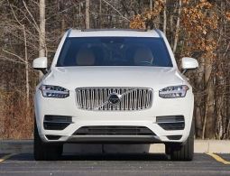Новый Volvo XC90 получит автопилот