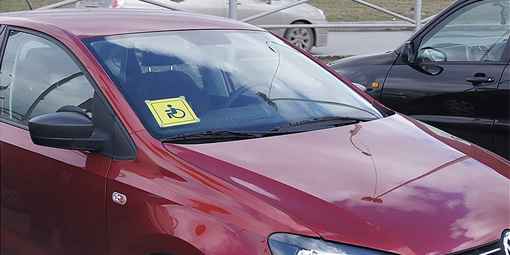 В России изменят правила использования автомобильного знака «Инвалид»