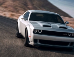 Dodge представил 808-сильный маслкар