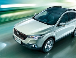 FAW показал обновленный кроссовер X80 Besturn для России