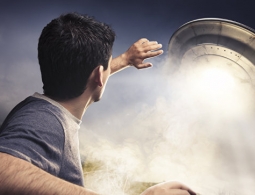 "Видел на небе три шара". Астроном объяснил, как нужно наблюдать НЛО