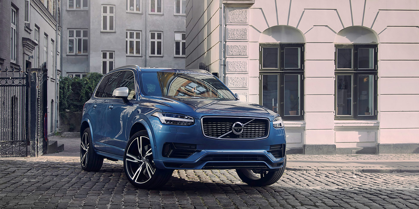 Volvo привезла в Россию гибридный XC90