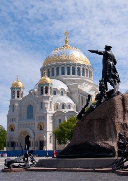 Экскурсии в Кронштадт c теплоходной прогулкой