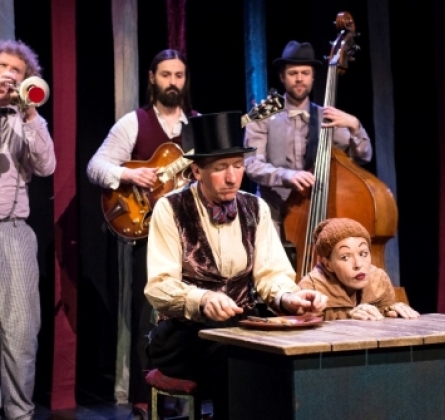 Каштанка | Theater Mummpitz im Kachelbau