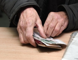 Власти увеличат пособие по безработице для граждан предпенсионного возраста