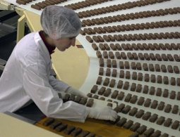 Конфетный культ: врачи рассказали, каких сладостей лучше избегать