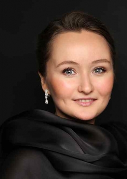 ЮЛИЯ ЛЕЖНЕВА