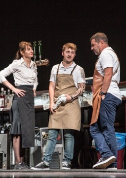 Пока наливается пиво