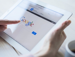 Google Assistant заговорил по-русски