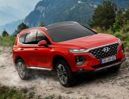 В Hyundai рассказали о новом Santa Fe для России