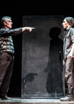 Черное молоко, или Экскурсия в Освенцим | Театриум на Серпуховке