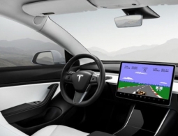 На приборной панели Tesla появятся игры для водителей, Маск нанимает разработчиков