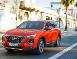 Hyundai назвала рублевую стоимость нового Santa Fe