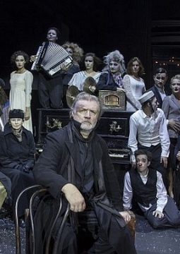 Минетти | Театр им. Вахтангова