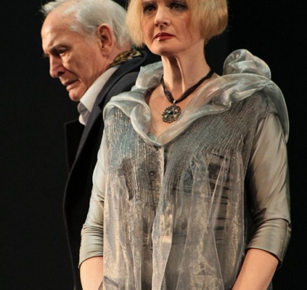 Последние луны | Театр им. Вахтангова