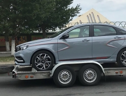 Серийную версию Lada Vesta Sport сфотографировали без камуфляжа