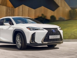 Lexus рассказал о самом компактном кроссовере для России