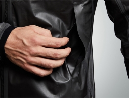 Куртка из графена спасет и от жары, и от холода