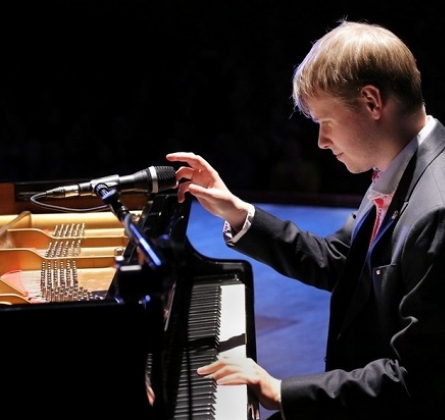 Трио Олега Аккуратова