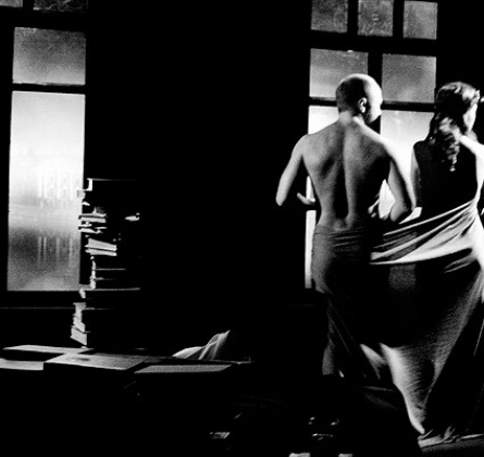 Девушка и революционер | Спектакль