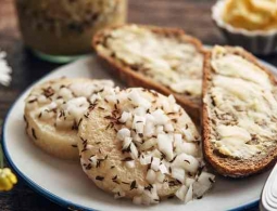 8 диетических продуктов, провоцирующих переедание