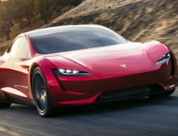 Tesla представит в сентябре новый электрокар