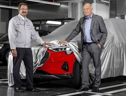 Audi запустила серийное производство первого электрического кроссовера