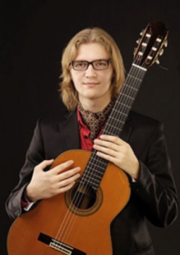 Роман Зорькин