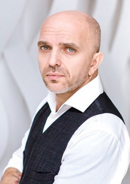 Александр Шоуа