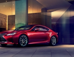 Lexus рассказал о новинках для Парижского автосалона