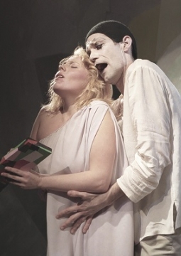 Любовь дона Перлимплина | МДТ - Театр Европы