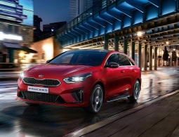 Kia представила новый Proceed