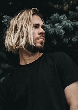 Максим Свобода