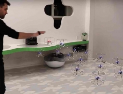 #видео | Создание «физической» 3D-графики с помощью интерактивных дронов