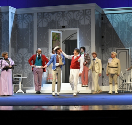 Дом для сумасшедших | Русский драматический театр