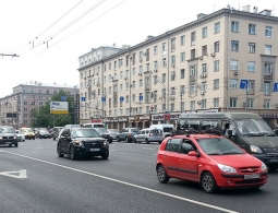 Электрокары предложили пустить на выделенные полосы