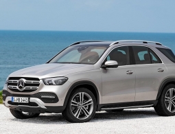 Mercedes назвал российские цены на новый GLE