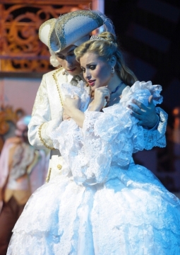 Голубая камея | Красноярский музыкальный театр