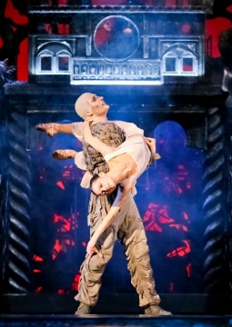 Эсмеральда | Омский музыкальный театр