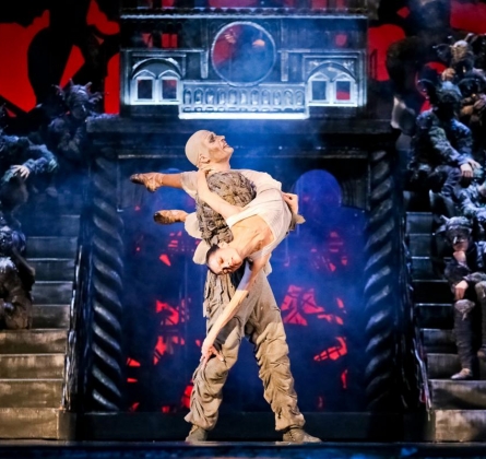 Эсмеральда | Омский музыкальный театр