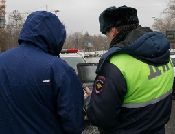 ГИБДД определится с форматом электронных прав в 2019 году
