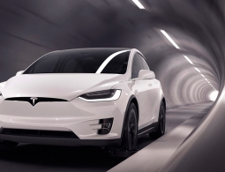 Видео: автомобили Tesla научились ездить по подземным скоростным тоннелям