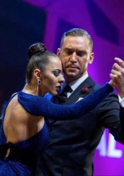 Все оттенки танго